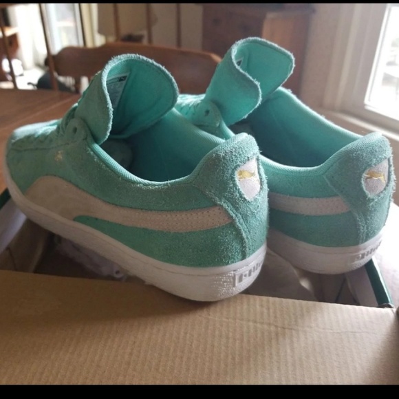 Puma Shoes - Puma suade classics